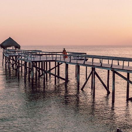 וילנקולוס Dugong Beach Lodge מראה חיצוני תמונה