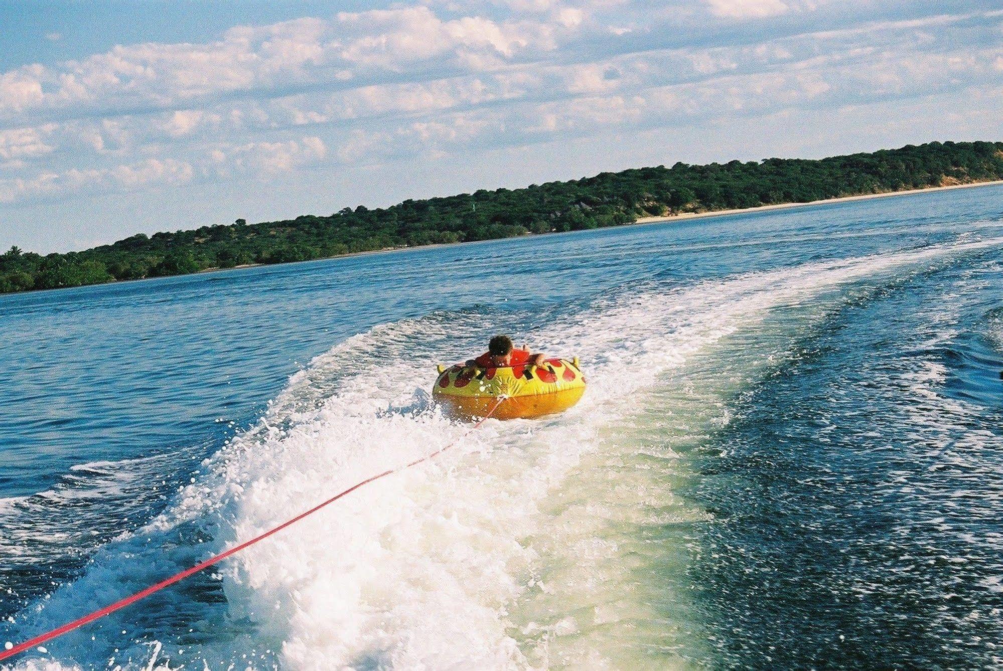 וילנקולוס Dugong Beach Lodge מראה חיצוני תמונה