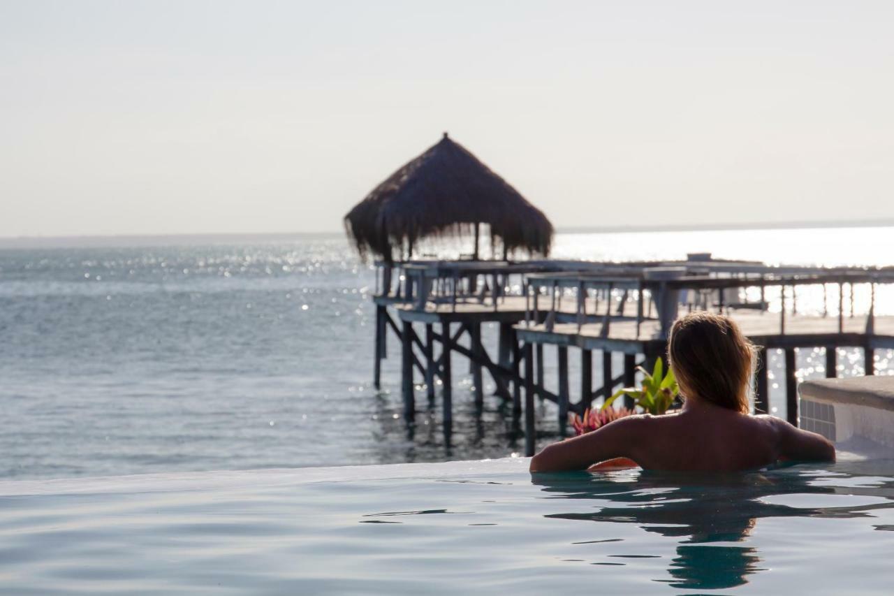 וילנקולוס Dugong Beach Lodge מראה חיצוני תמונה